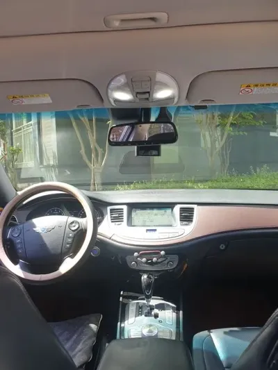 Hyundai Genesis