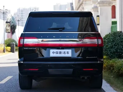 Lincoln Navigator