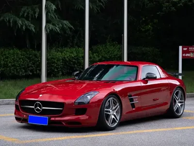 Mercedes-Benz SLS AMG