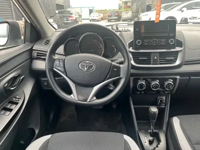 Toyota Yaris L
