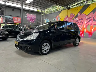 Nissan Livina