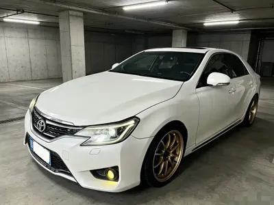 Toyota Reiz