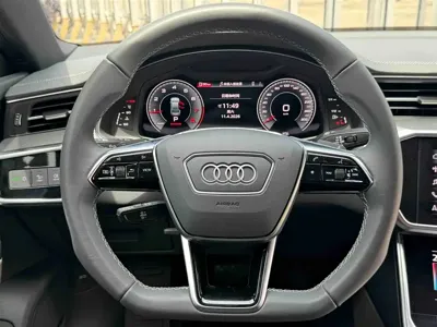 Audi A7L
