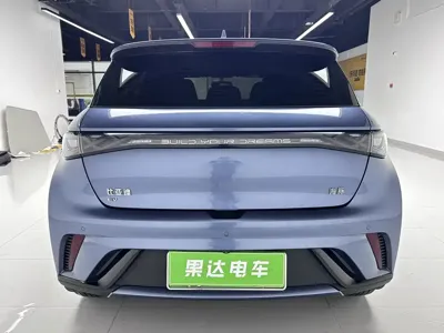 BYD Dolphin