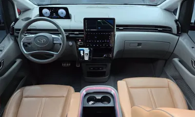 Hyundai Staria