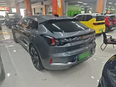 Zeekr 001