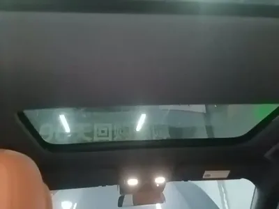 Li Auto Li L8