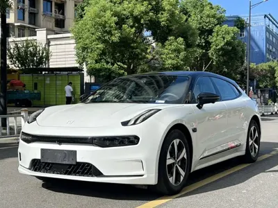 Zeekr 001