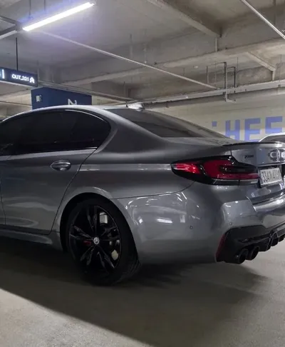 BMW 5-Series