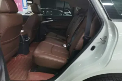 BYD S7