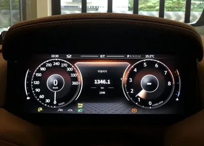 Astonmartin DB12