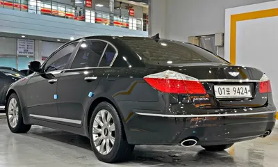 Hyundai Genesis