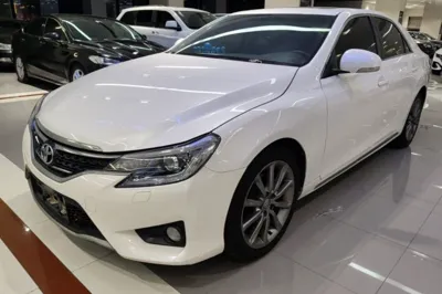 Toyota Reiz
