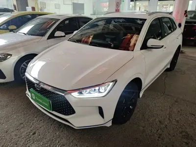 BYD e2