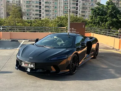 McLaren GT