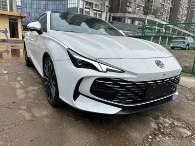 MG MG7