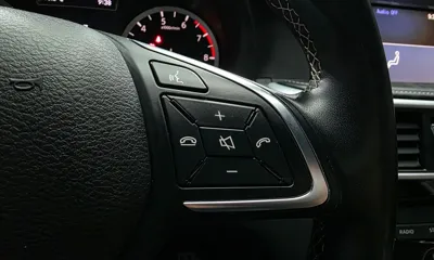 Infiniti Q30