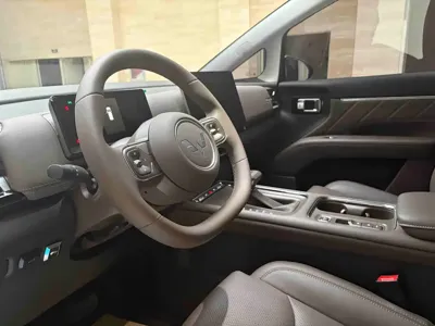 Wuling Xingguang 730