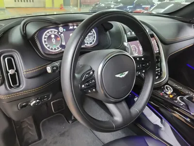 Astonmartin DBX