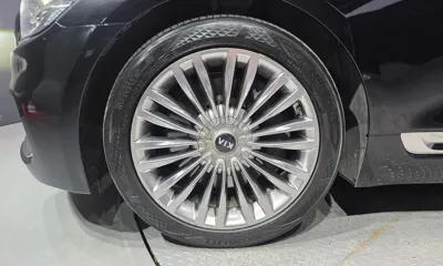 Kia K9