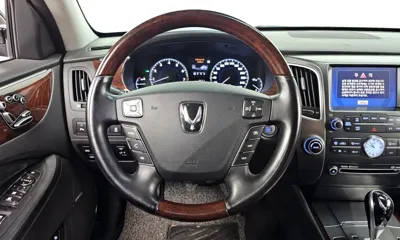 Hyundai Equus