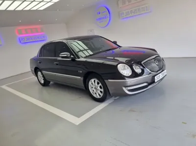 Kia Opirus