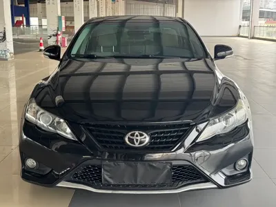 Toyota Reiz