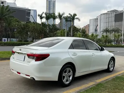 Toyota Reiz