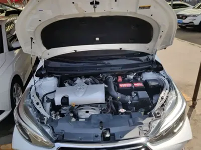 Toyota Yaris L