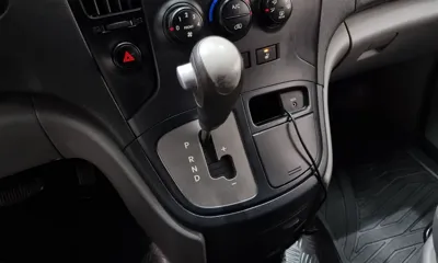 Hyundai Starex