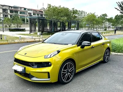 Lynk & Co 03