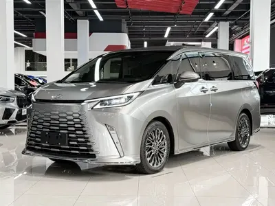 Lexus LM