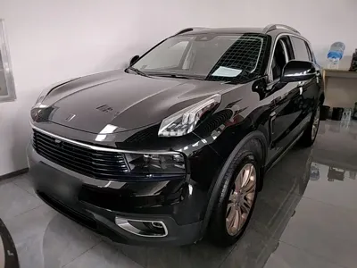 Lynk & Co 01
