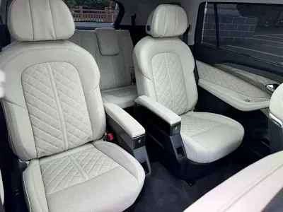 Audi Q6