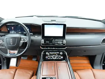 Lincoln Navigator