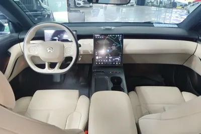 Nio ET5