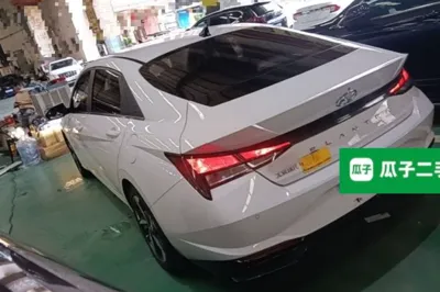 Hyundai Elantra