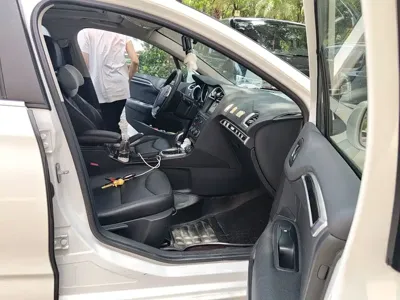 Citroen C4L