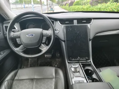 Ford Taurus