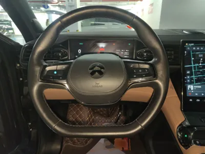 Nio ES8