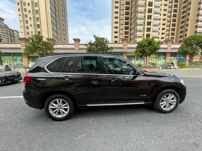 BMW X5 (Import)