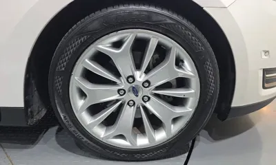 Ford Taurus