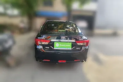 Toyota Reiz