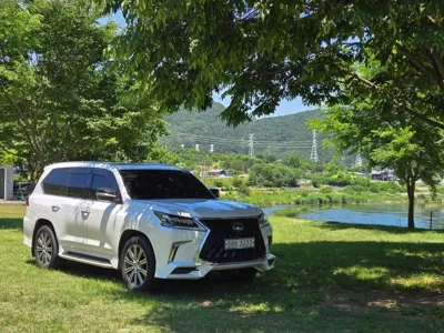 Lexus LX