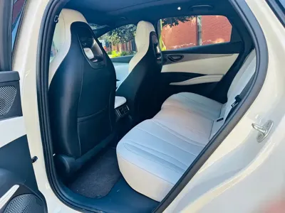 BYD 海豹06
