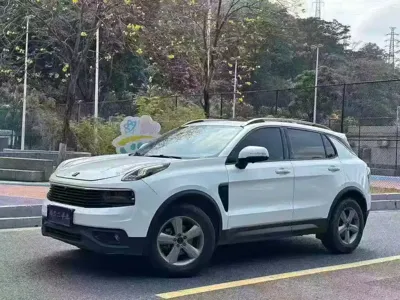 Lynk & Co 01