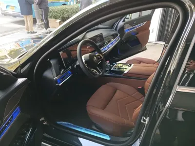 BMW 7-Series