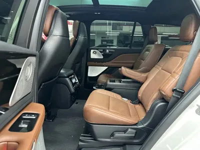 Lincoln Aviator
