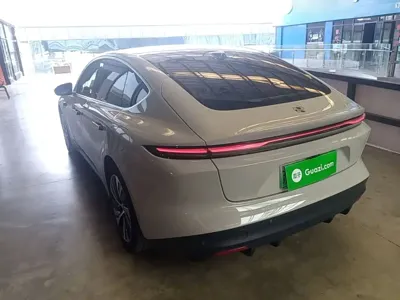 Nio ET5