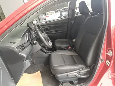 Toyota Yaris L